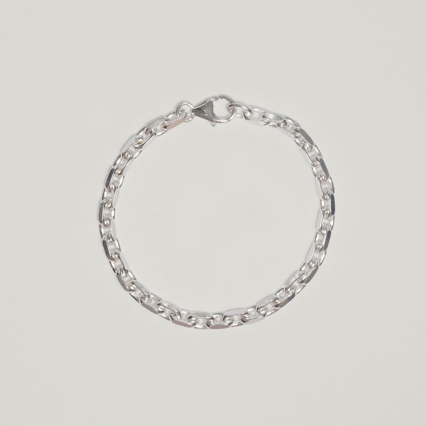 Entdecke Frellinis Ankerarmband Fred aus 925er Sterling Silber. Schmuckdesign aus Hamburg.