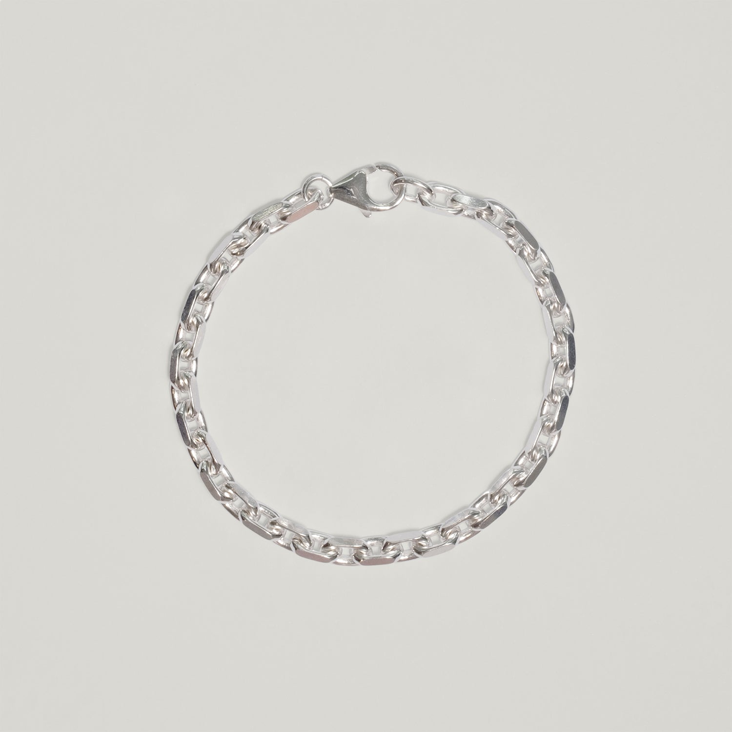 Entdecke Frellinis Ankerarmband Fred aus 925er Sterling Silber. Schmuckdesign aus Hamburg.