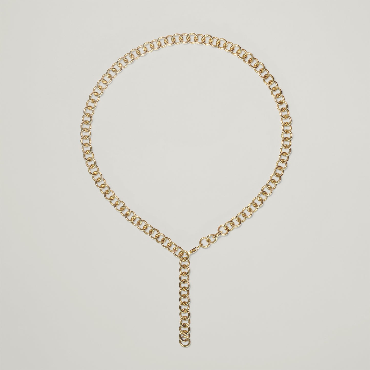 Entdecke Frellinis grobe Gliederkette aus 925er Sterling Silber oder Sterling silber vergoldet mit Karabinerverschluss. Schmuckdesign aus Hamburg.
