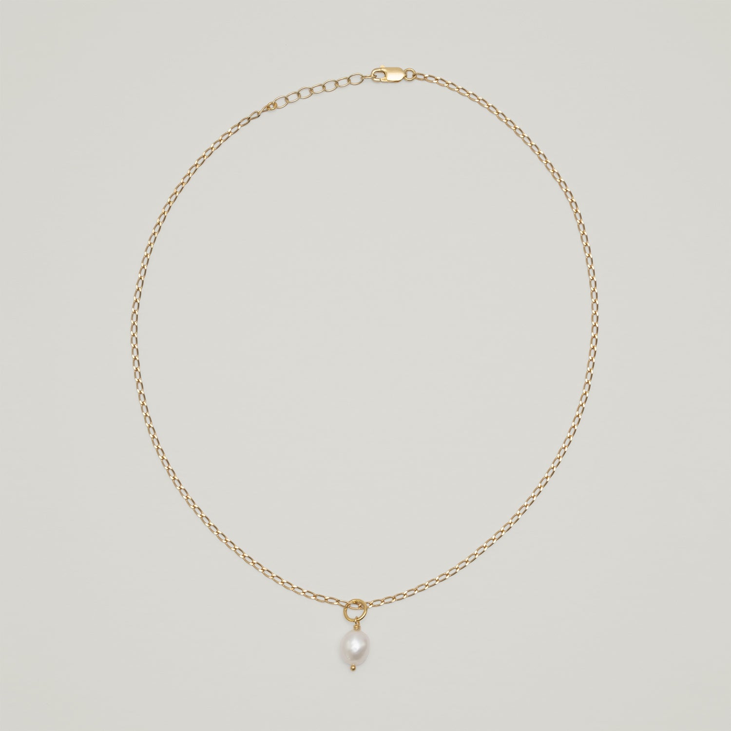 Entdecke Frellinis feine Panzerkette aus 925 Sterling Silber 14K vergoldet. Schmuckdesign aus Hamburg.