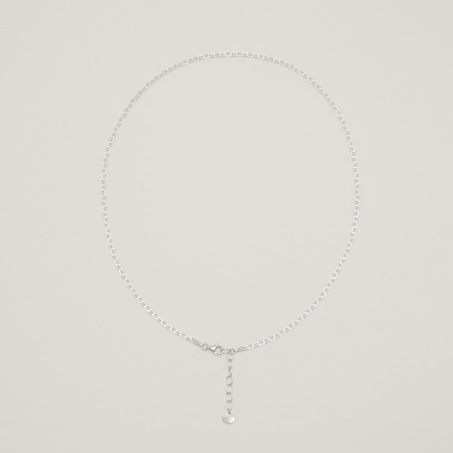 Entdecke Frellinis Kette mit Karabinerverschluss und Verlängerungskette aus 925 Sterling Silber. Schmuckdesign aus Hamburg.