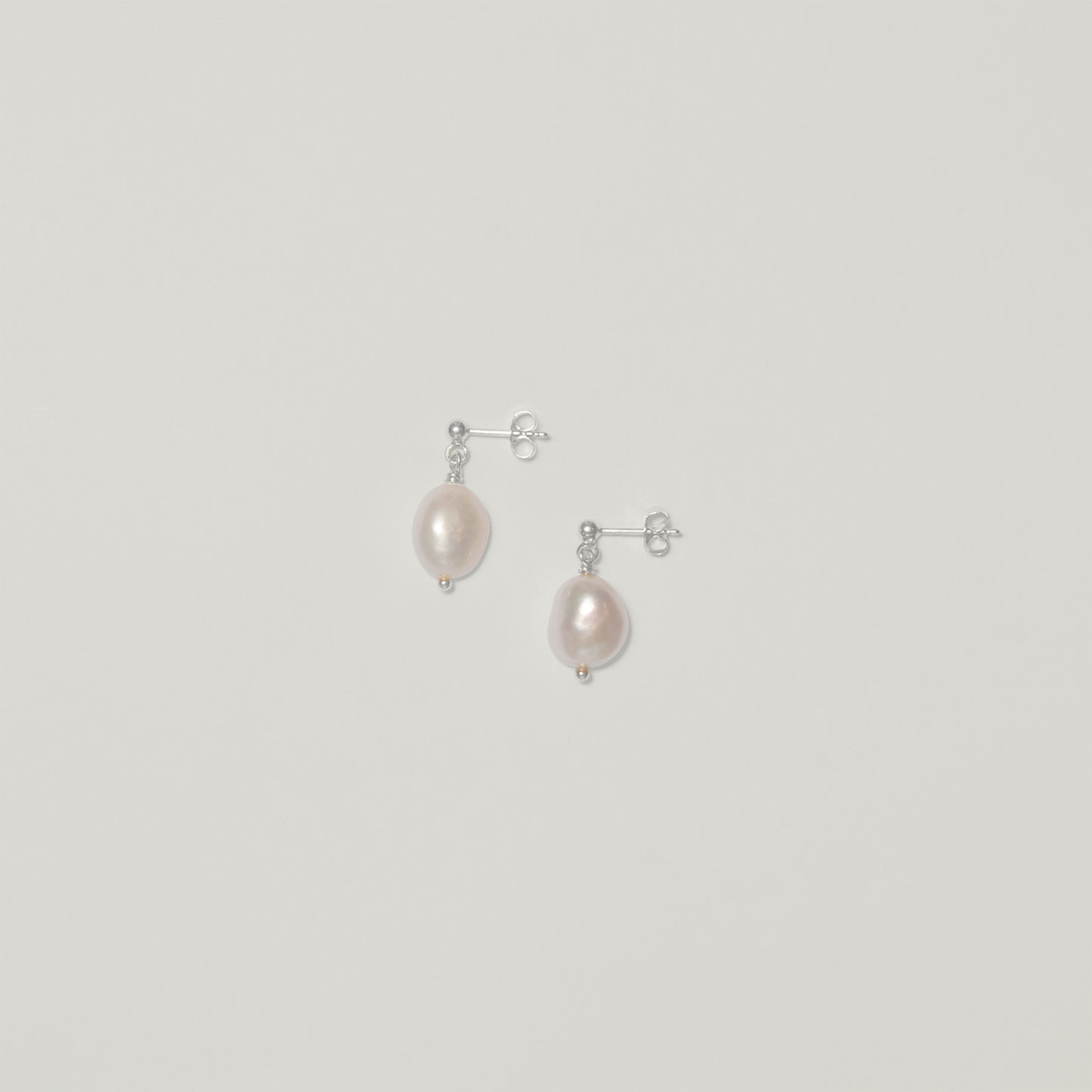 Pearl Earring Livia