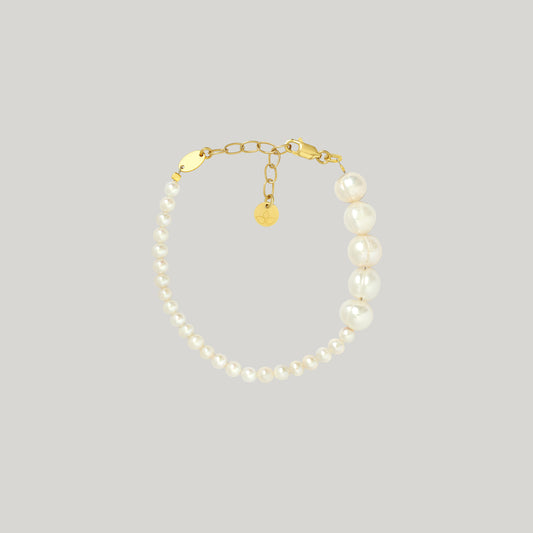 Pearl Bracelet Lore