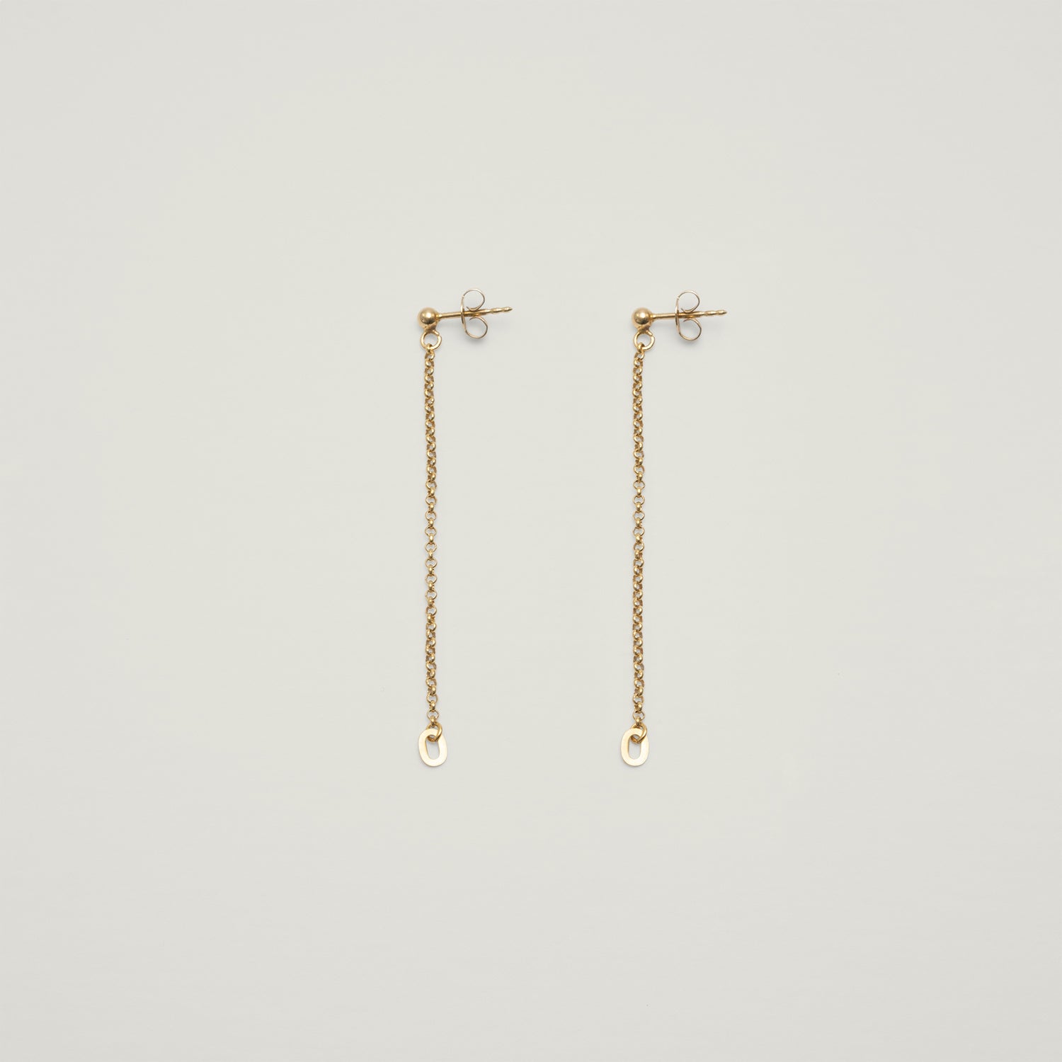 Entdecke Frellinis Ohrringe  925 Sterling Silber vergoldet mit Ösen-Elementen und Ohrstecker. Schmuckdesign aus Hamburg.