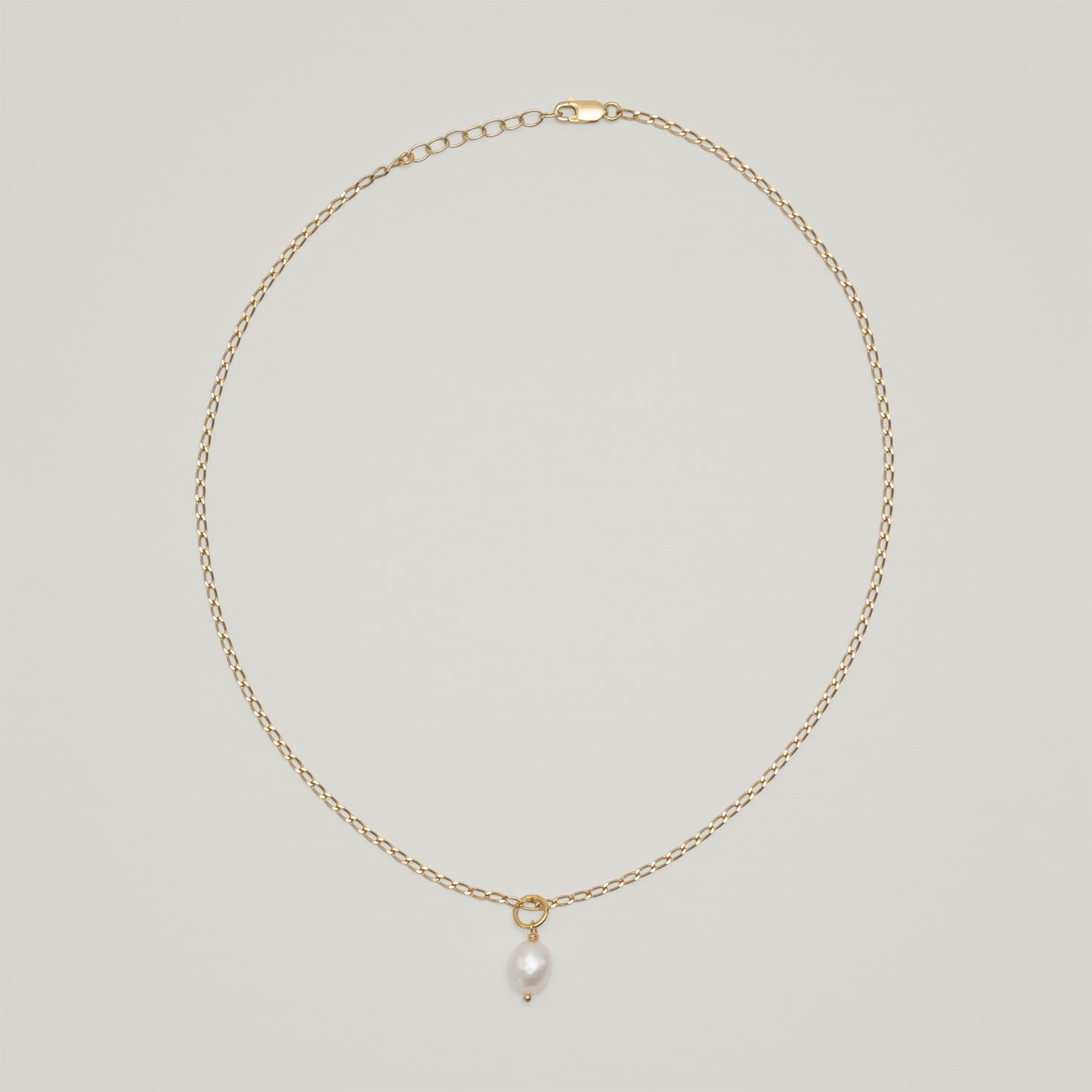Entdecke Frellinis feine Panzerkette aus 925 Sterling Silber 14K vergoldet. Schmuckdesign aus Hamburg.