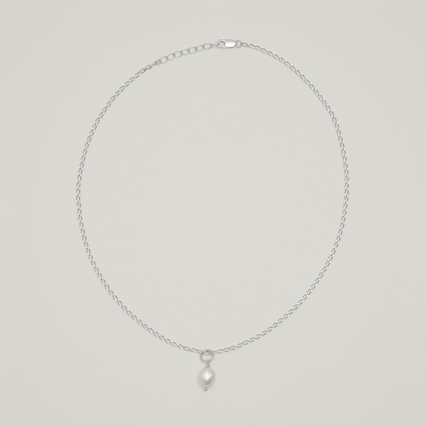 Entdecke Frellinis feine Panzerkette aus 925 Sterling Silber 14K vergoldet. Schmuckdesign aus Hamburg.